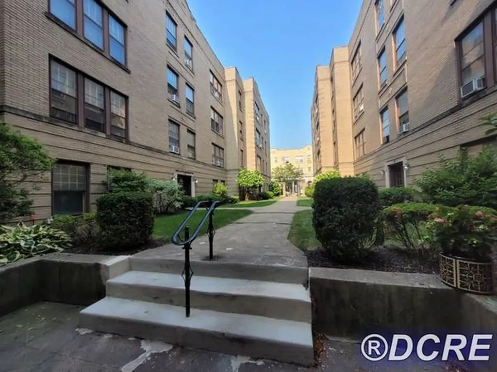 909 Sherman Avenue Evanston IL 60202