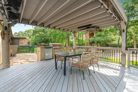 431 Maplewood Drive Barrington IL 60010
