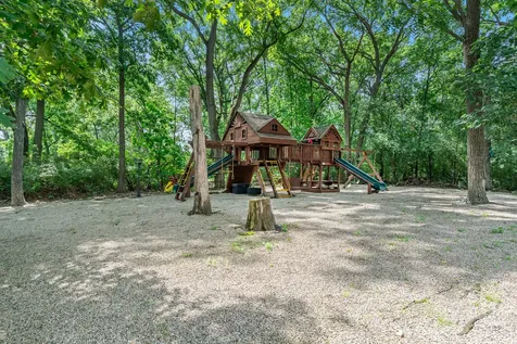 431 Maplewood Drive Barrington IL 60010