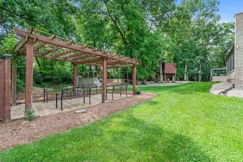431 Maplewood Drive Barrington IL 60010