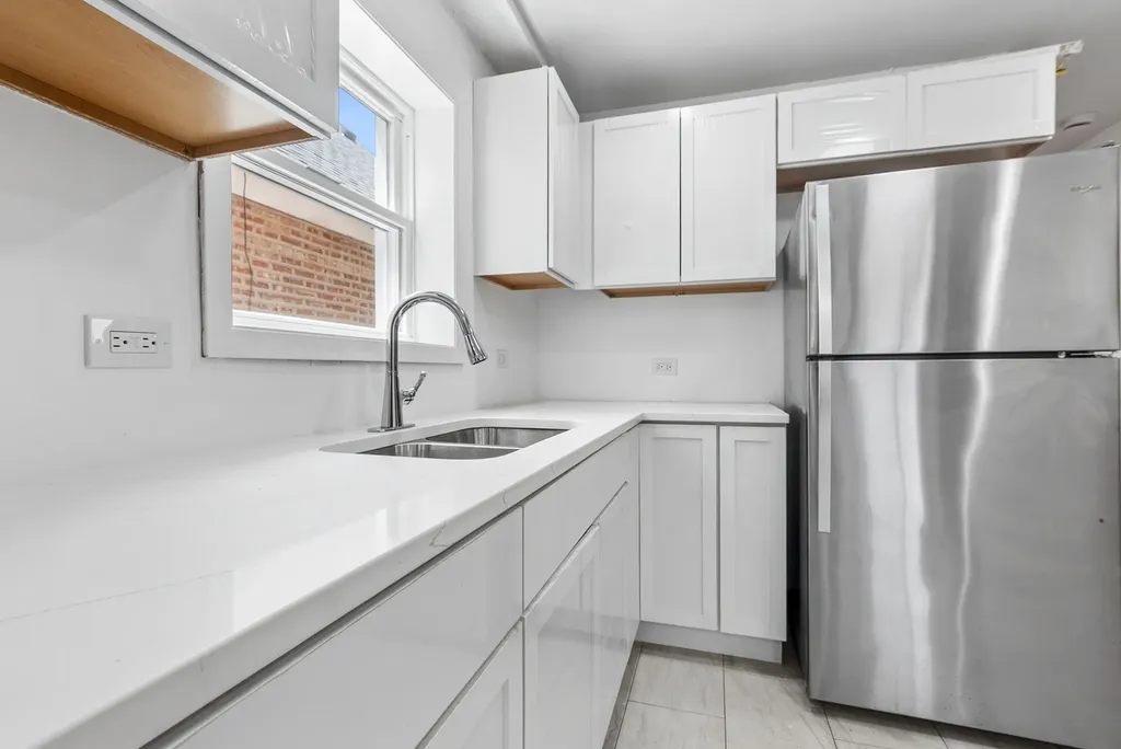 7125 South Kedzie Avenue Chicago IL 60629