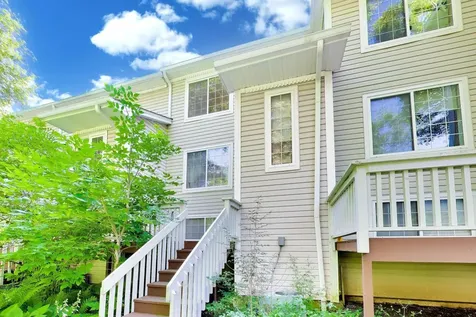 261 West Whispering Oaks Lane Round Lake IL 60073