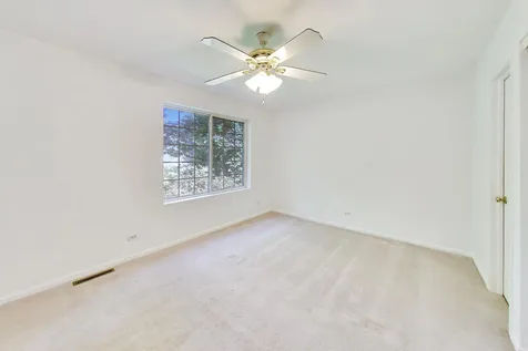 261 West Whispering Oaks Lane Round Lake IL 60073