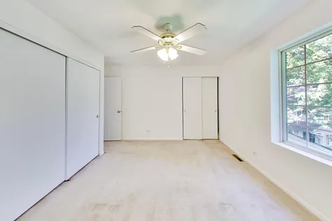 261 West Whispering Oaks Lane Round Lake IL 60073