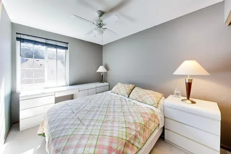 261 West Whispering Oaks Lane Round Lake IL 60073
