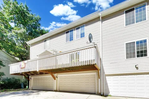 261 West Whispering Oaks Lane Round Lake IL 60073