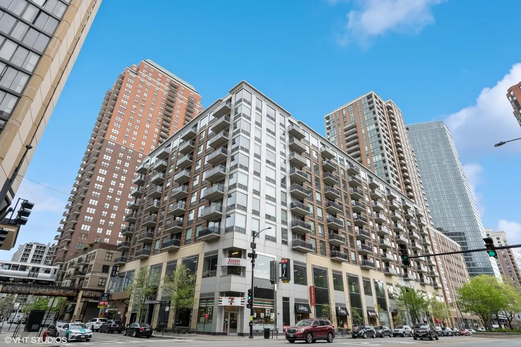 1 East 8th Street Chicago IL 60605