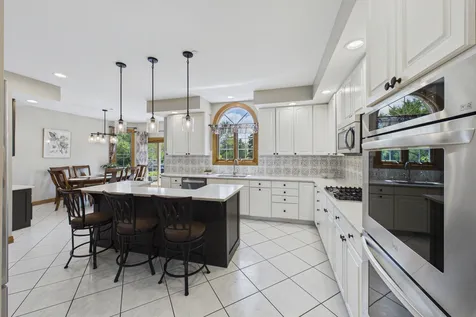 1578 Roanoke Court Long Grove IL 60047