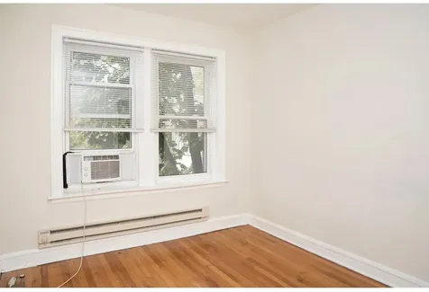 4220 North Clark Street Chicago IL 60613