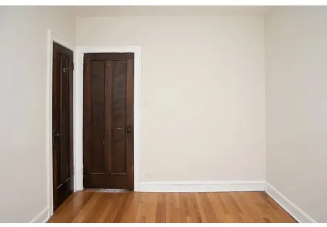 4220 North Clark Street Chicago IL 60613