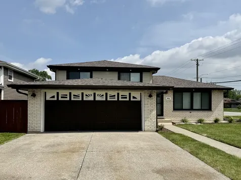 5400 138TH Street Crestwood IL 60418