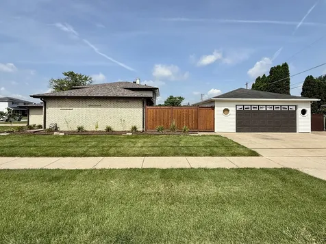5400 138TH Street Crestwood IL 60418
