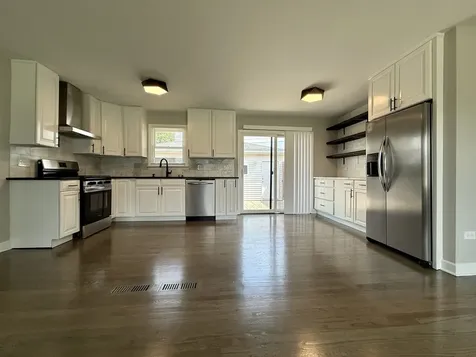 5400 138TH Street Crestwood IL 60418