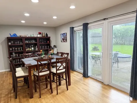 4388 Lincoln Court Rolling Meadows IL 60008
