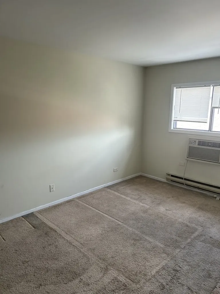 330 Shorewood Drive Glendale Heights IL 60139