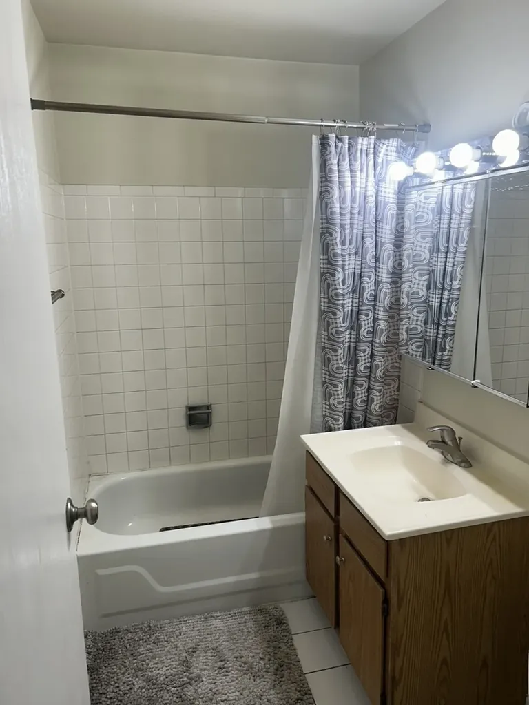 330 Shorewood Drive Glendale Heights IL 60139
