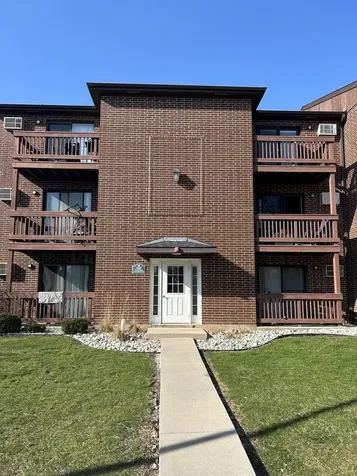 330 Shorewood Drive Glendale Heights IL 60139