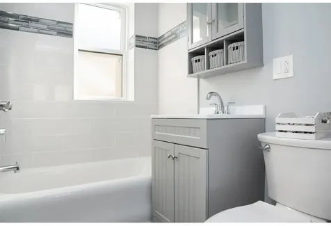 3821 North Greenview Avenue Chicago IL 60613