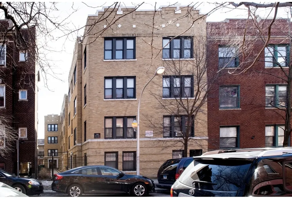 839 West Cornelia Avenue Chicago IL 60657