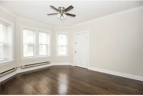 3817 North Greenview Avenue Chicago IL 60613