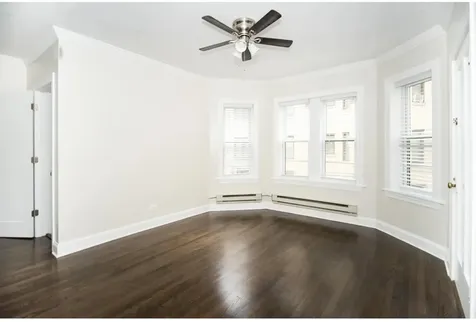 3817 North Greenview Avenue Chicago IL 60613