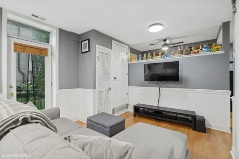 1920 West Dickens Avenue Chicago IL 60614