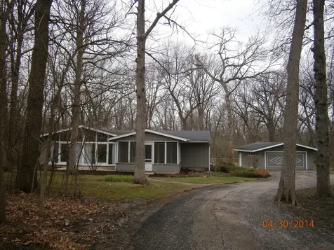 471 South Saint Marys Road Libertyville IL 60048