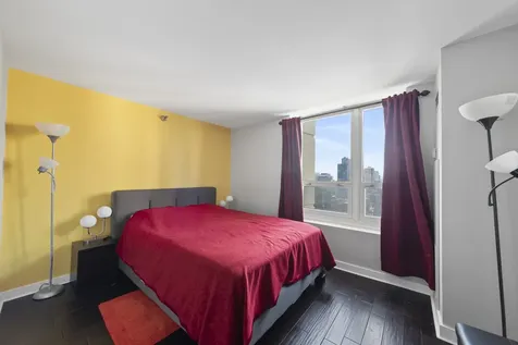345 North La Salle Street Chicago IL 60654