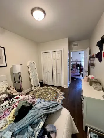 3703 North Hoyne Avenue Chicago IL 60618