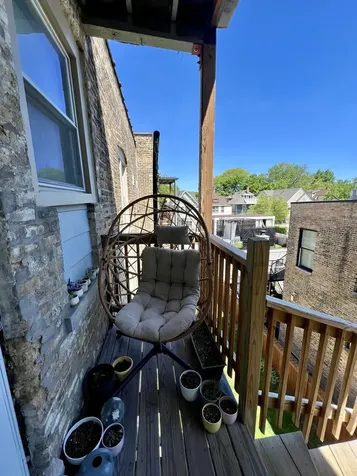 3703 North Hoyne Avenue Chicago IL 60618