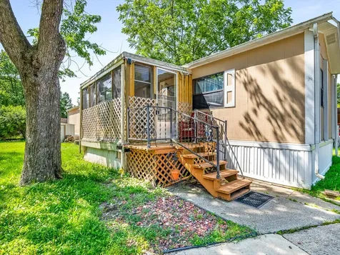 206 Viola Drive Freeport IL 61032