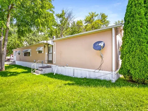206 Viola Drive Freeport IL 61032