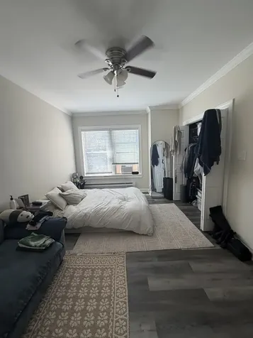 646 West Roscoe Avenue Chicago IL 60657