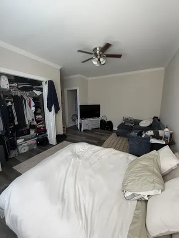 646 West Roscoe Avenue Chicago IL 60657