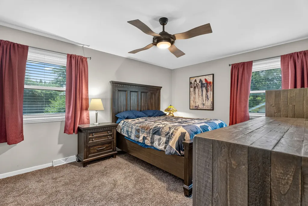 4 Devon Court Bolingbrook IL 60440