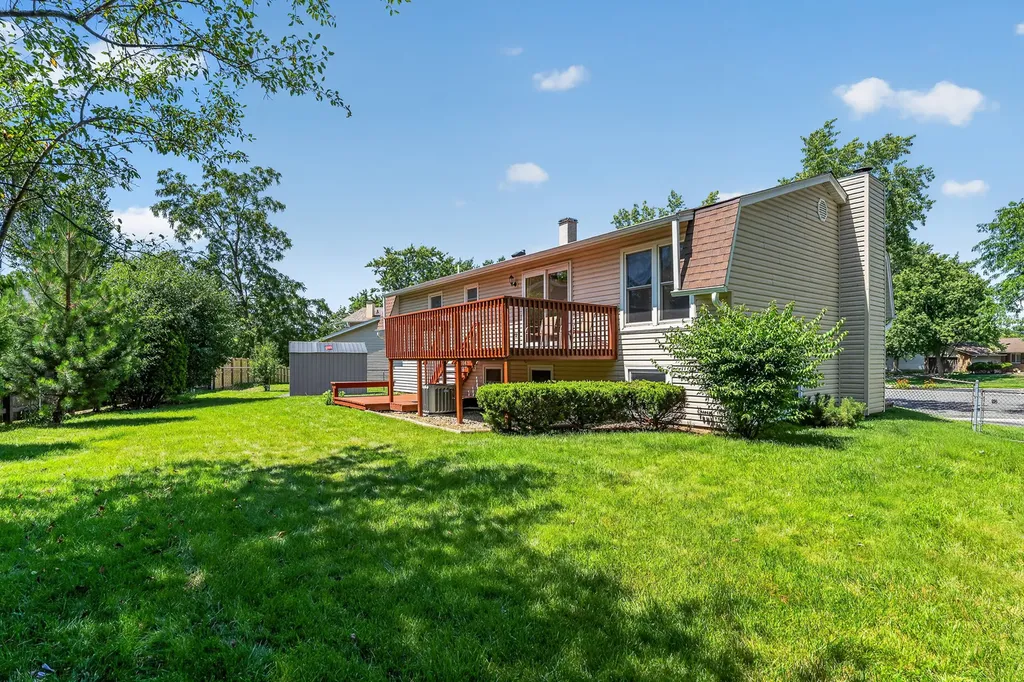 4 Devon Court Bolingbrook IL 60440