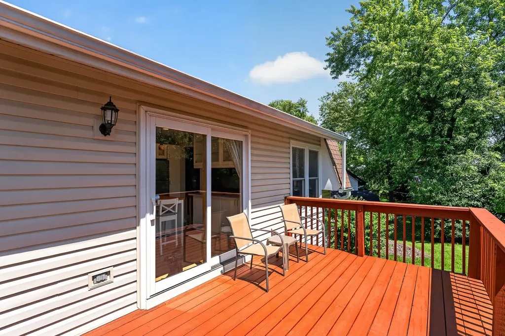 4 Devon Court Bolingbrook IL 60440
