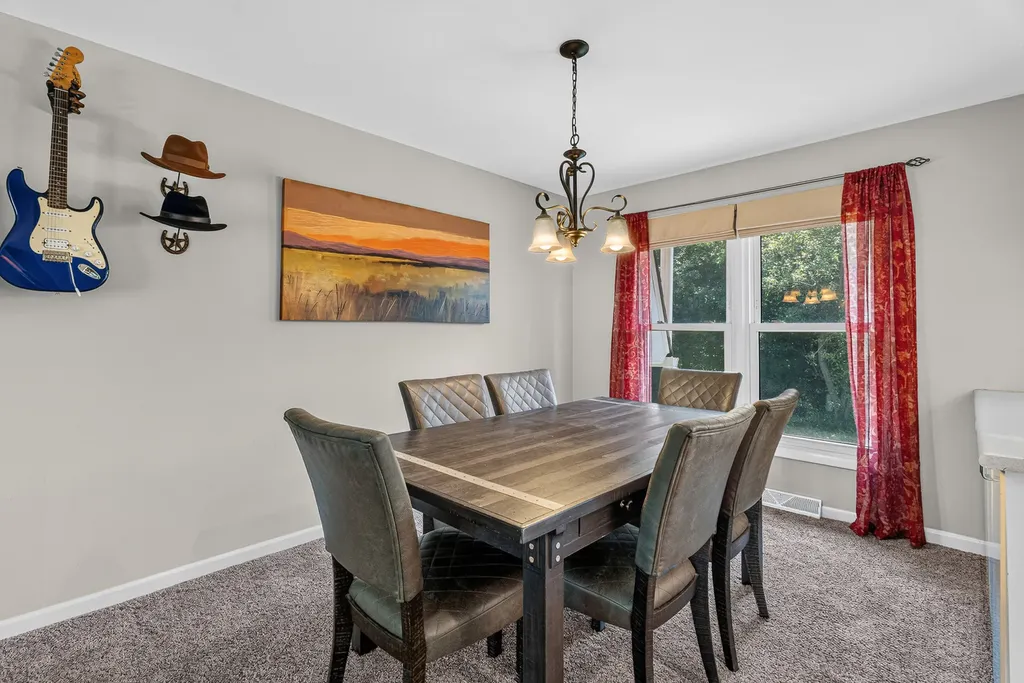 4 Devon Court Bolingbrook IL 60440