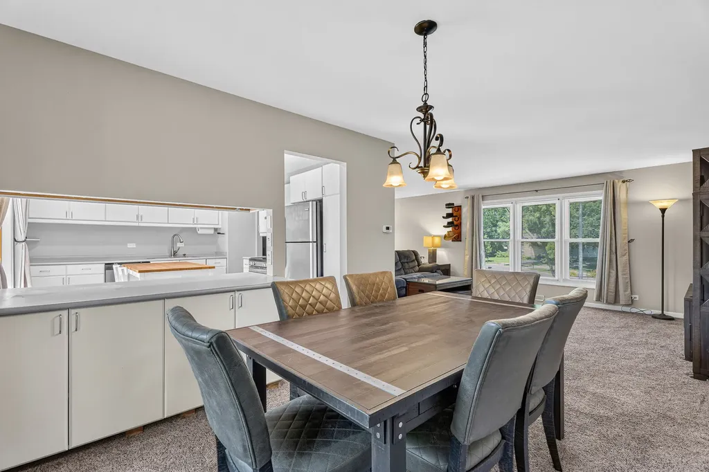 4 Devon Court Bolingbrook IL 60440