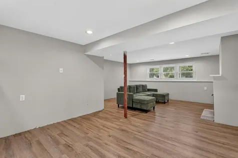 4 Devon Court Bolingbrook IL 60440