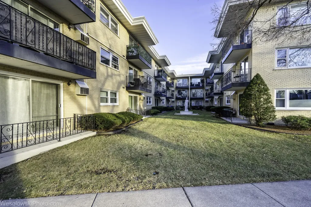 6161 West Higgins Avenue Chicago IL 60630