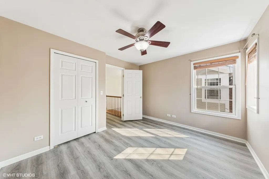 1670 Mansfield Court Roselle IL 60172