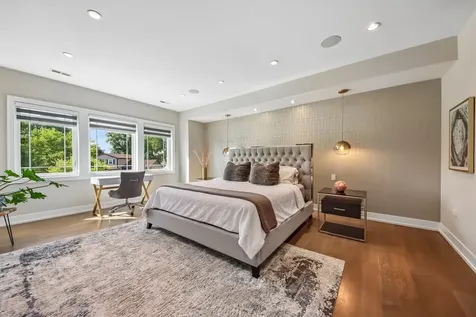 1209 Diane Lane Elk Grove Village IL 60007