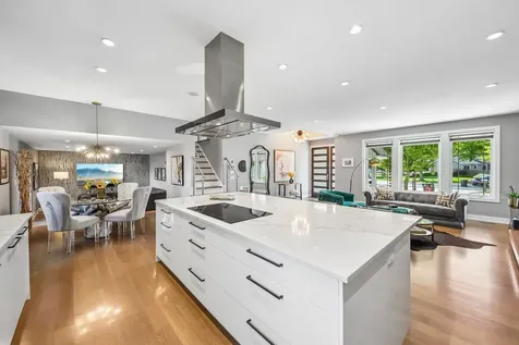 1209 Diane Lane Elk Grove Village IL 60007
