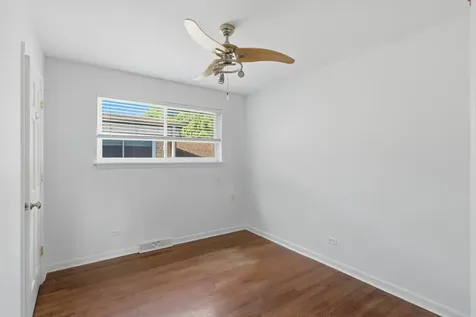 613 Leamington Avenue Wilmette IL 60091