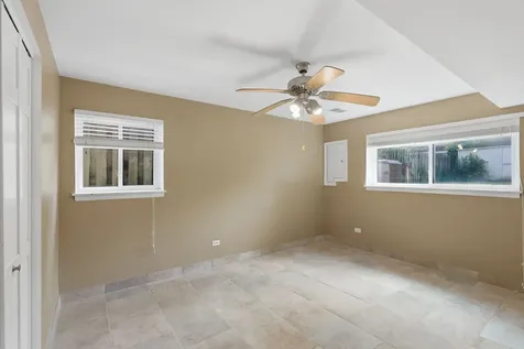 613 Leamington Avenue Wilmette IL 60091