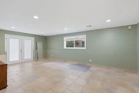 613 Leamington Avenue Wilmette IL 60091