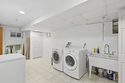 613 Leamington Avenue Wilmette IL 60091