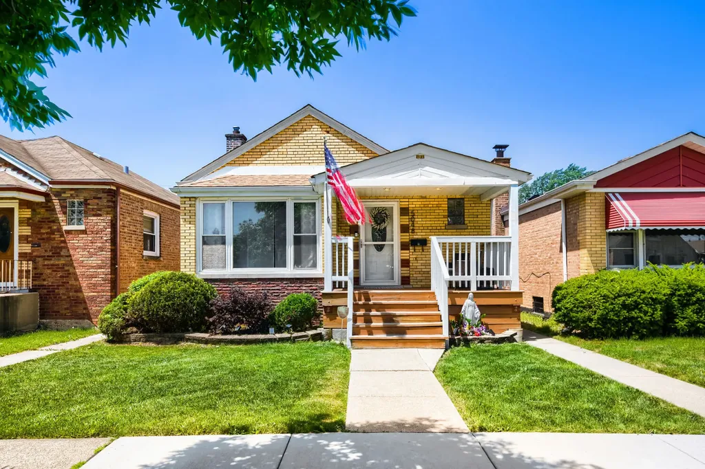 5048 South Leamington Avenue Chicago IL 60638