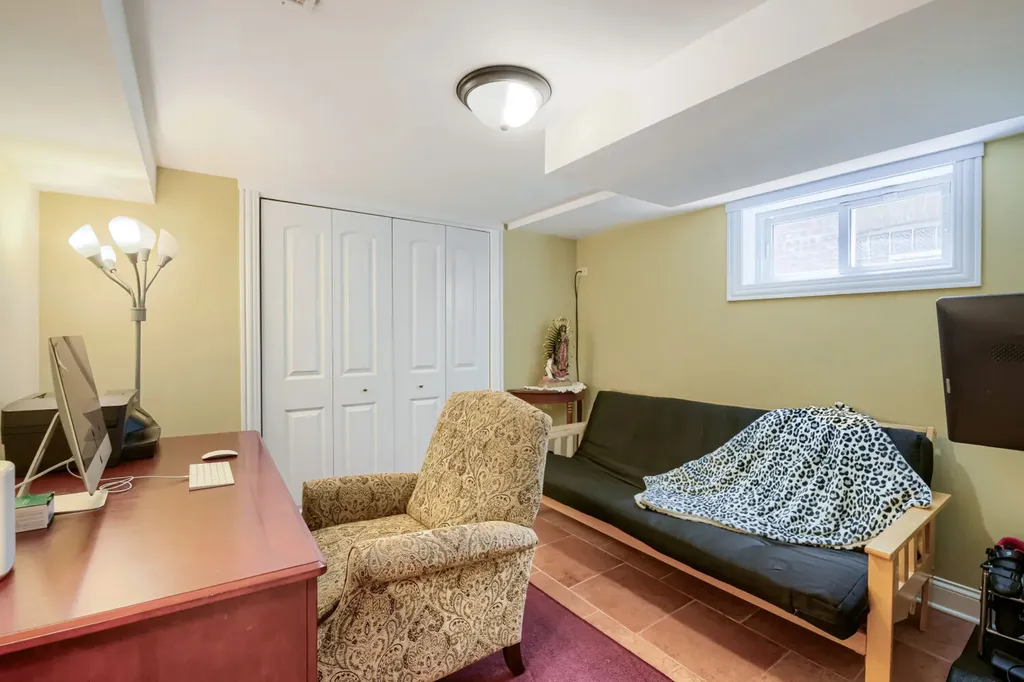 5048 South Leamington Avenue Chicago IL 60638